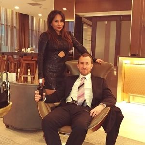 Meet your Posher, Ana lau